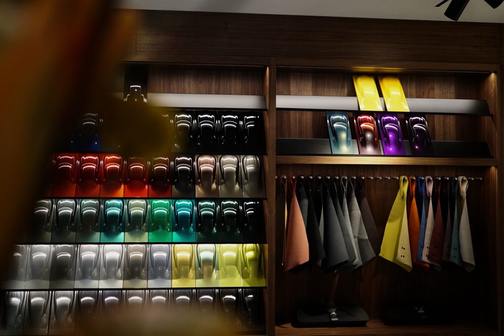 Aston Martin Nürnberg - K-Cut Nürnberg